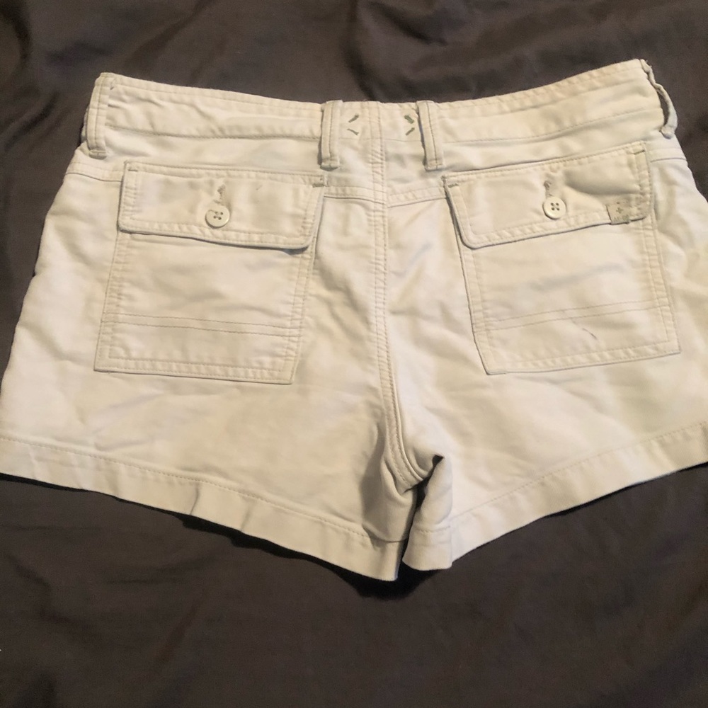 Shorts - Picture 3 of 3